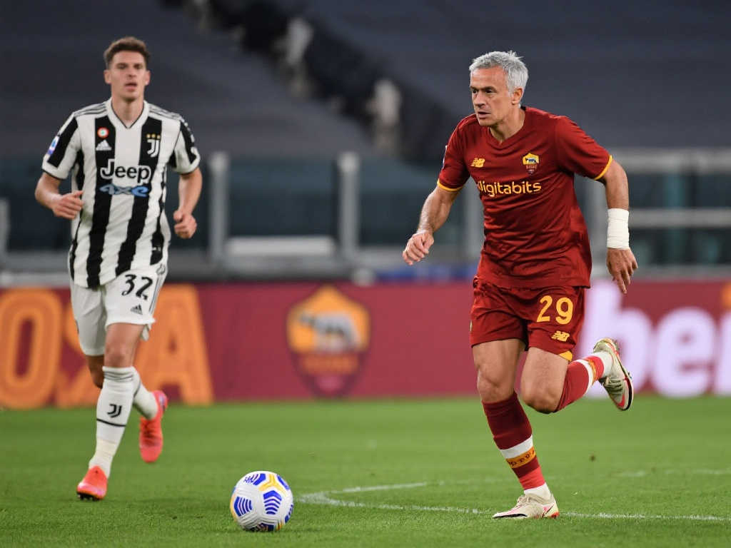 意媒爆料:罗马队长佩莱格里尼重伤,赛季恐提前结束,至少缺阵两月 意媒爆料:罗马队长佩莱格里尼重伤,赛季恐提前结束,至少缺阵两月